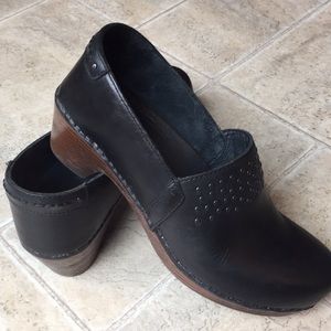 Dansko Women’s shoes